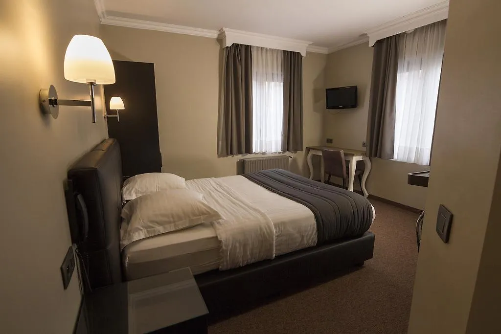 Hotel Le Chantecler Brussels