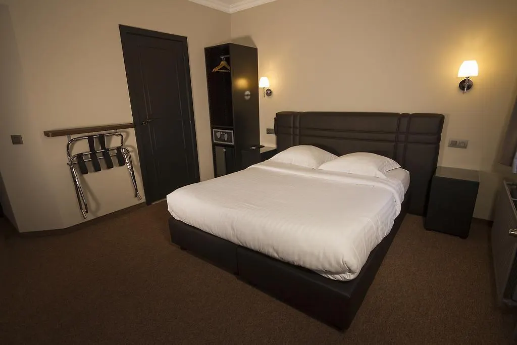 Hotel Le Chantecler Brussels 2*,