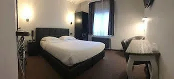 Hotel Le Chantecler Bruxelles 2*,